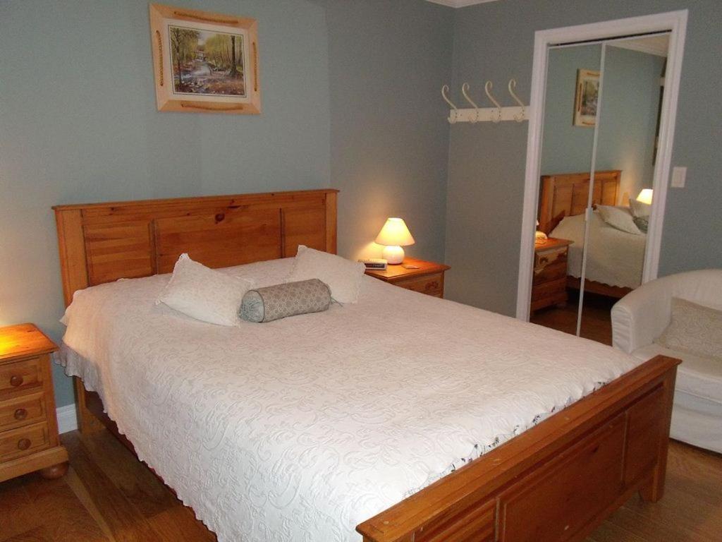 Mountain Bed & Breakfast Βόρειο Βανκούβερ Δωμάτιο φωτογραφία